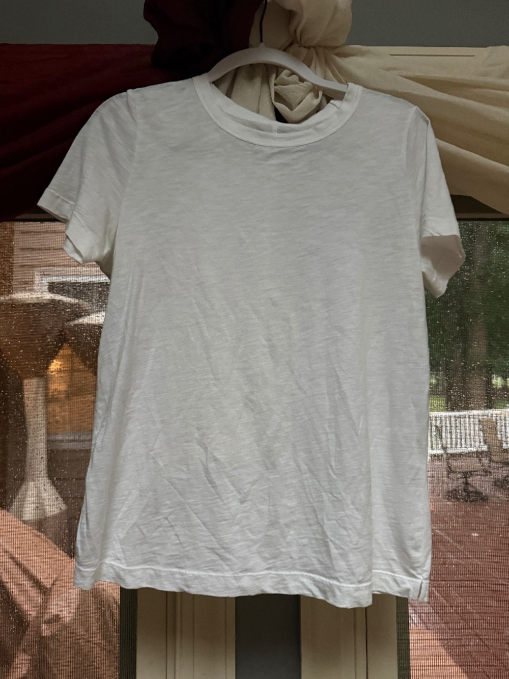 White loft t-shirt